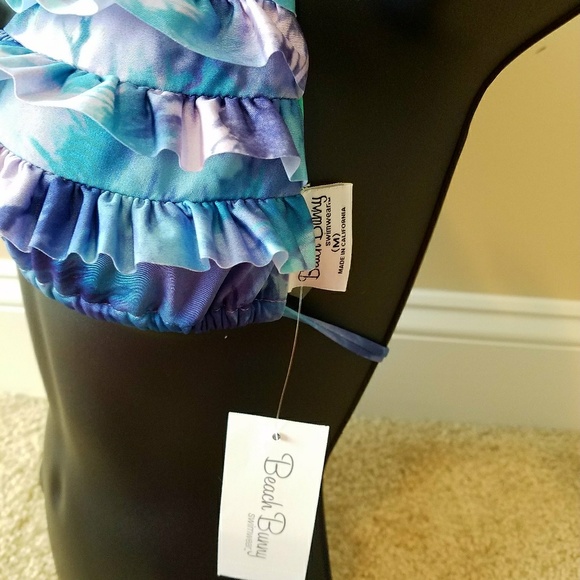 Sale!!!Beach Bunny Bikini Top Ruffle Medium - Picture 4 of 4